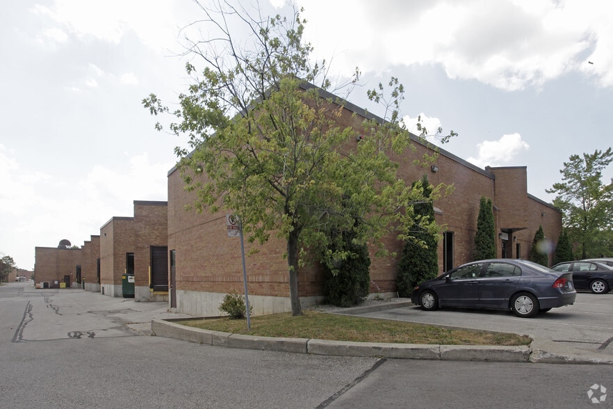 More Photos Of 3131 Pepper Mill Ct, Mississauga Warehouse For Lease