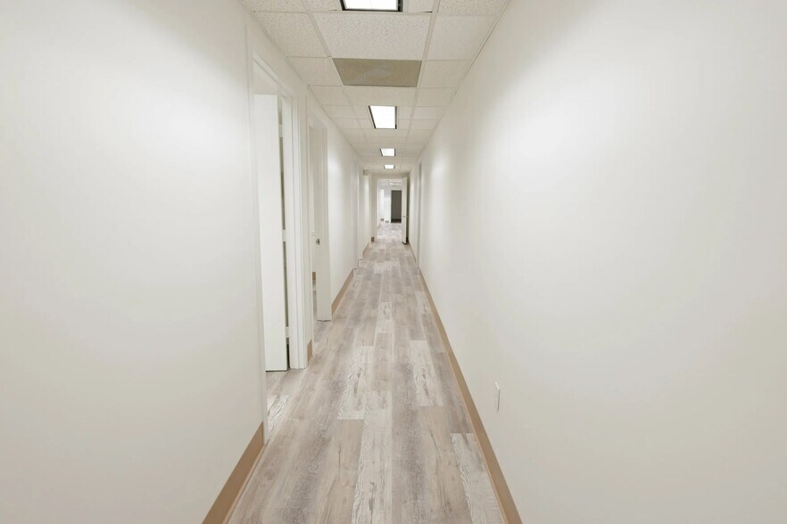 More Photos Of 440 Kingsley Ave, Orange Park Medical For Sale