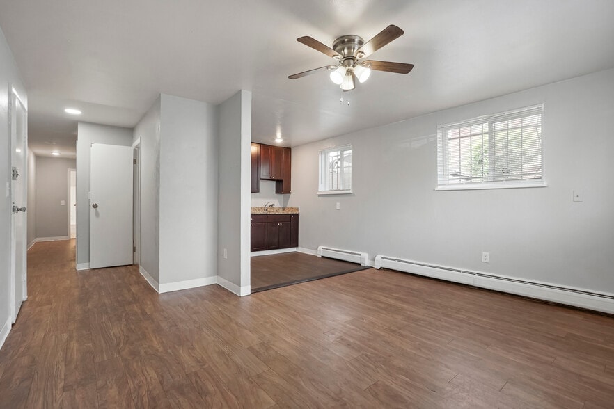 More Photos Of 1677 Geneva St, Aurora Apartments For Sale
