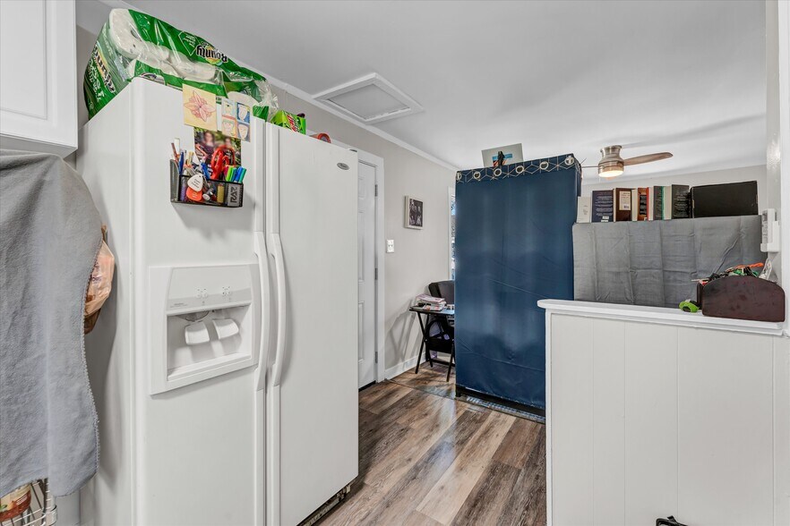 More Photos Of 558 W Outer Dr, Oak Ridge Multifamily For Sale