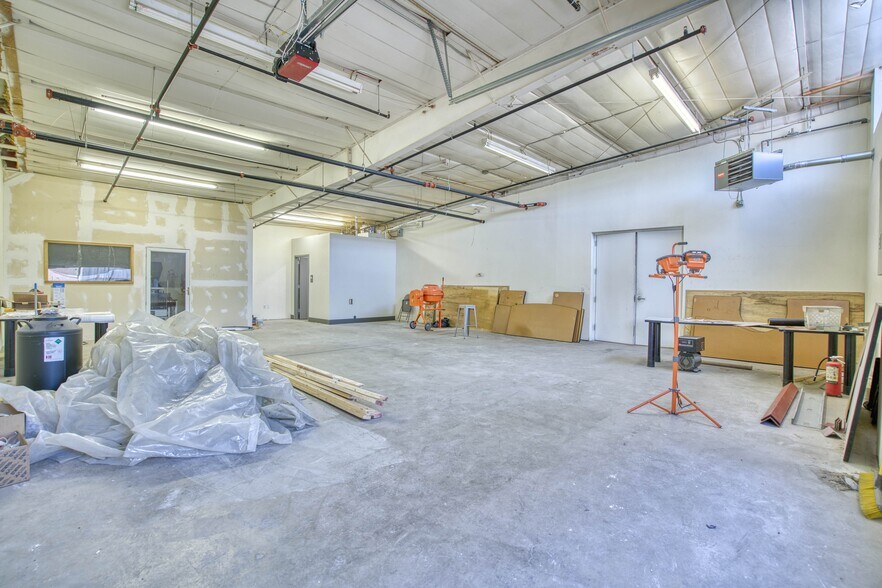 More Photos Of 4571 N Broadway St, Boulder Warehouse For Sale