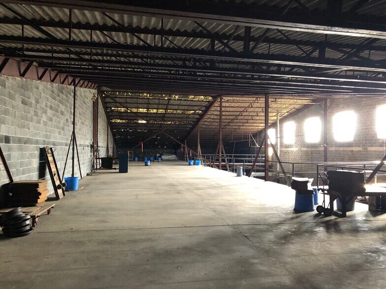 More Photos Of 5119 Russeldale Rd, Purgitsville Industrial For Lease