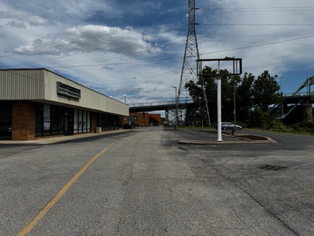 More Photos Of 1701 4th Ave, Charleston Unknown For Lease