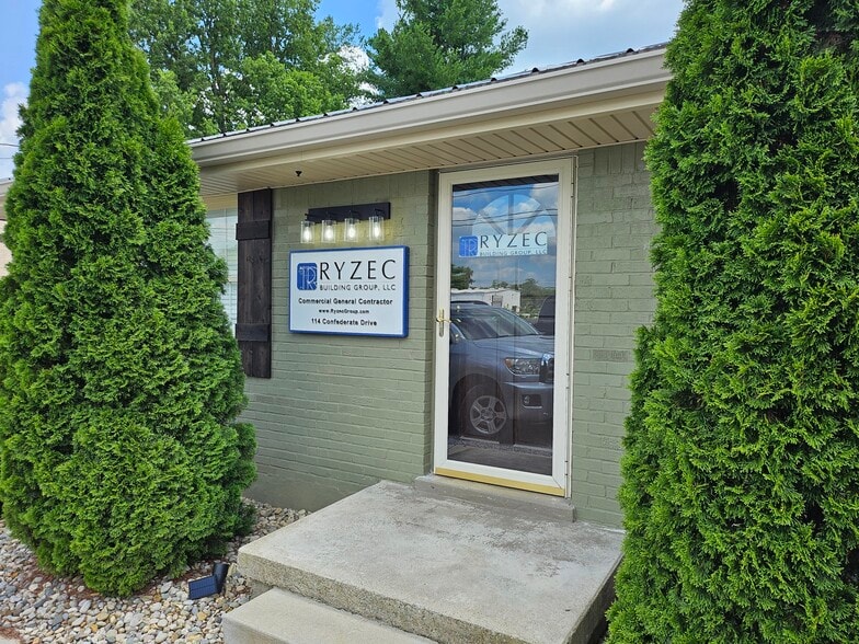 More Photos Of 114 Confederate Dr, Franklin Office Residential For Lease