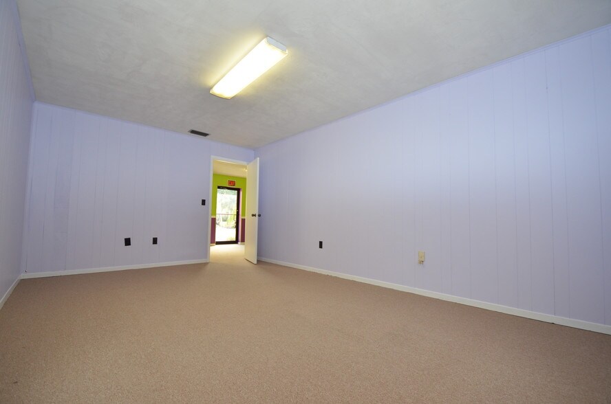 More Photos Of 3869 Nova Rd, Port Orange Office For Lease