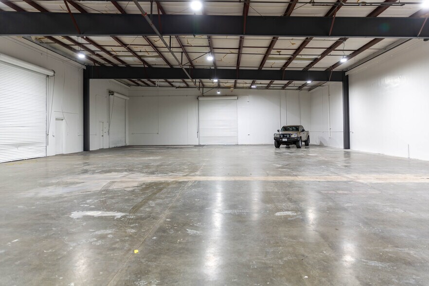 More Photos Of 3245 Swetzer Rd, Loomis Warehouse For Lease
