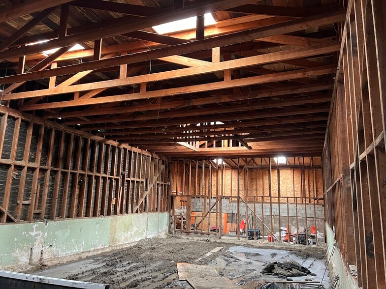 More Photos Of 6410-6416 Telegraph Ave, Oakland Storefront For Lease