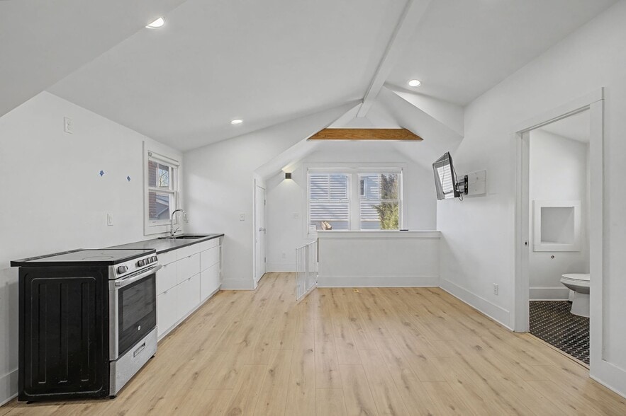 More Photos Of 1231 6th Ave N, Nashville Loft Creative Space For Lease