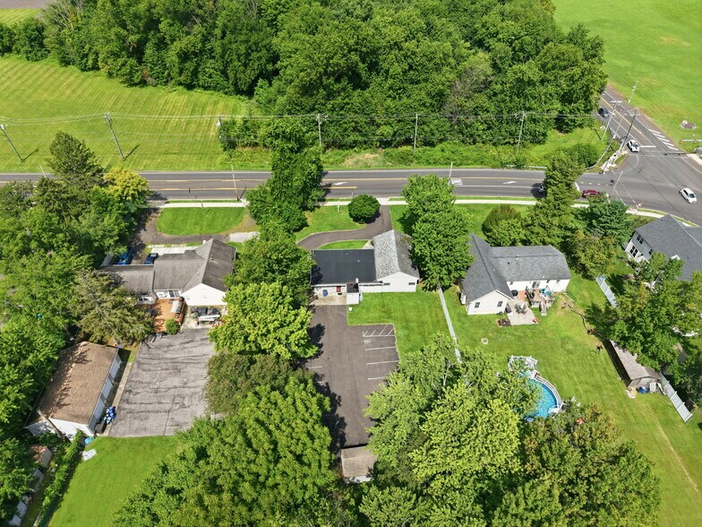 More Photos Of 3157 Mechanicsville Rd, Eddington Medical For Sale