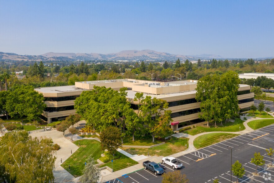 More Photos Of 3825 Hopyard Rd, Pleasanton Unknown For Lease