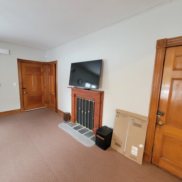 More Photos Of 5319 Route 9W, Newburgh Funeral Home For Sale