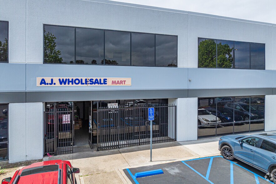 More Photos Of 1444 30th St, San Diego Manufacturing For Sale