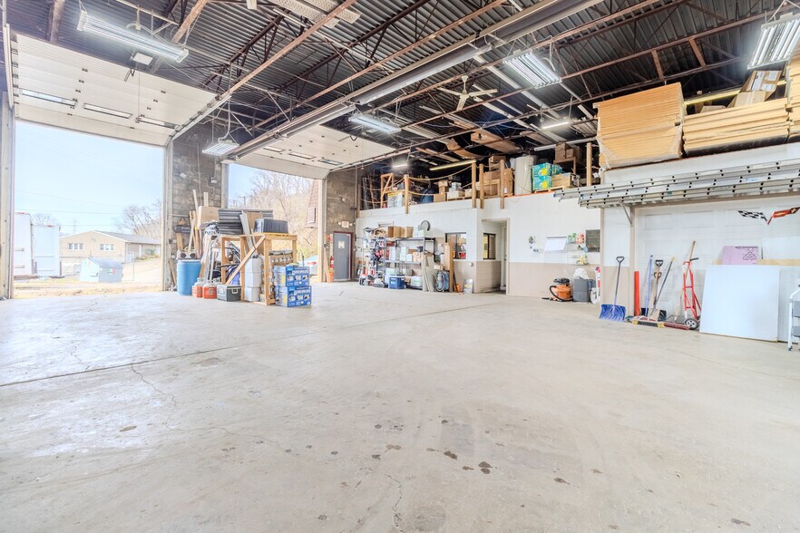 More Photos Of 204 Main St, East Pittsburgh Warehouse For Sale