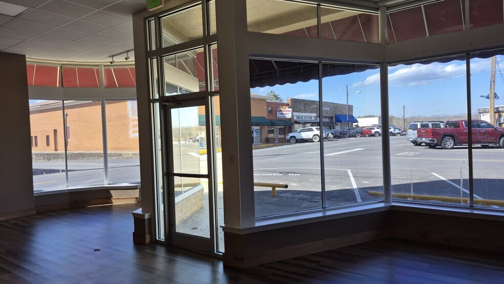 More Photos Of 146 George st, Mount Ida Office Residential For Sale