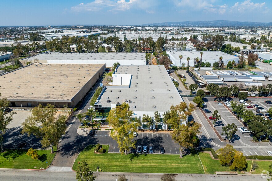 More Photos Of 13101-13111 Moore St, Cerritos Warehouse For Lease