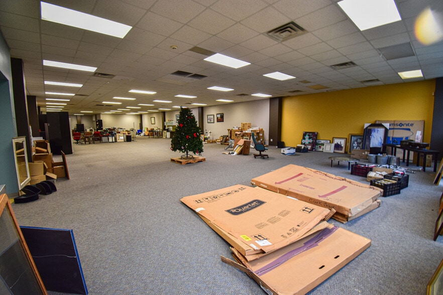 More Photos Of , Tuscaloosa Unknown For Sale