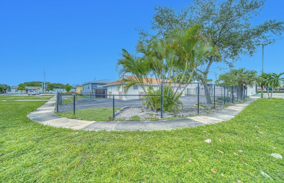 Primary Photo Of 1225 NE 162nd St, North Miami Beach Medical For Lease