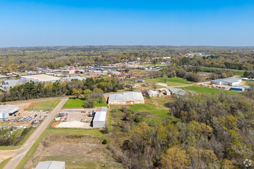 More Photos Of 2324 W Reagan St, Palestine Warehouse For Sale