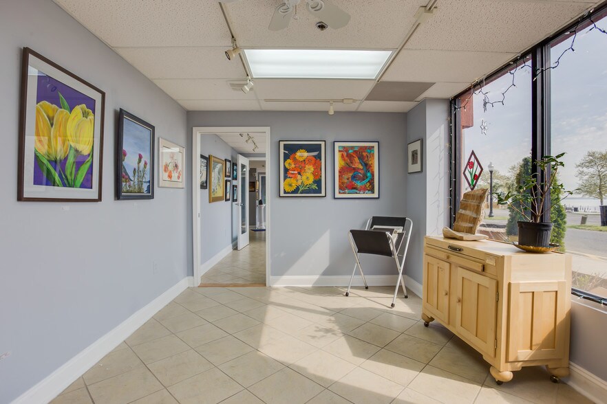 More Photos Of 100 Taylor St, Colonial Beach Storefront Retail Office For Sale