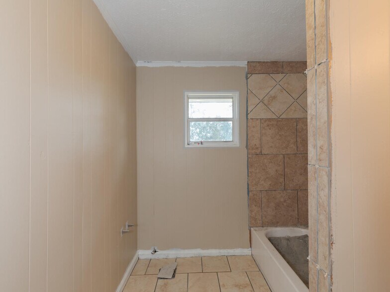 More Photos Of 3346 Us Highway 29, Valley Service Station For Sale