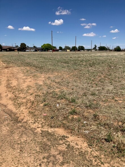 Primary Photo Of 1100-1200 W 31st St, Plainview Land For Sale