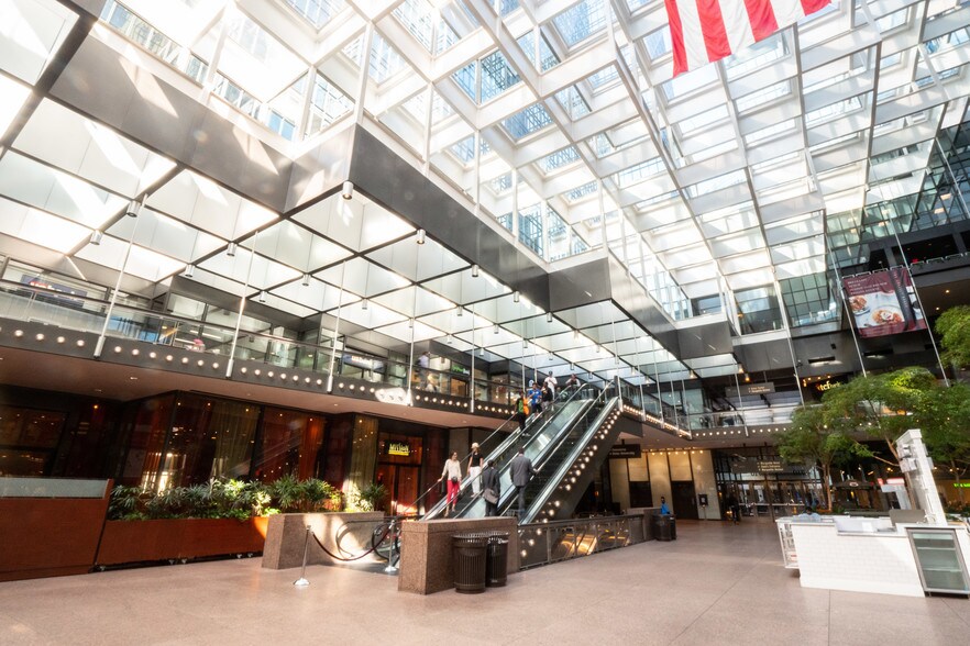 More Photos Of 80 S 8th St, Minneapolis Office For Lease