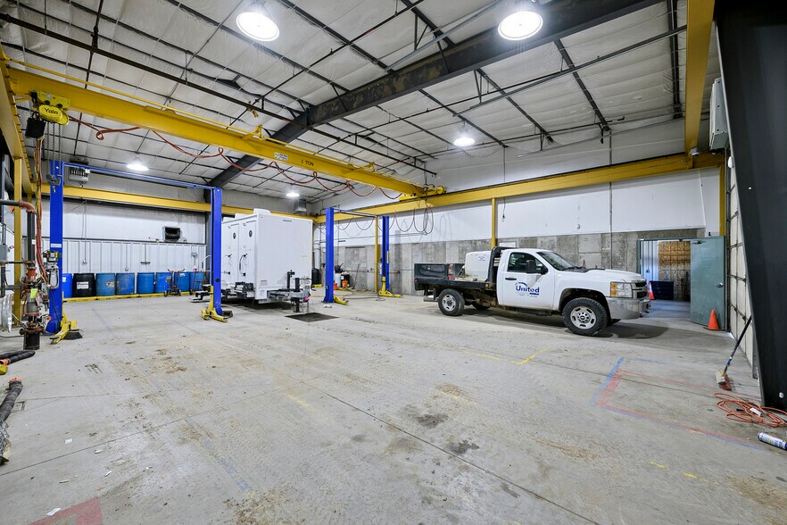 More Photos Of 44-46 Wilkins Peak Dr, Rock Springs Warehouse For Sale