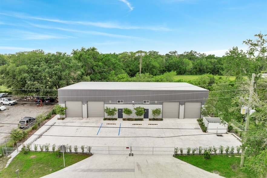 Primary Photo Of 560 Barry St, Orlando Warehouse For Sale