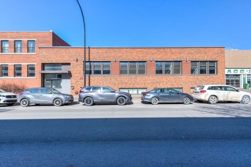 Primary Photo Of 4215 Rue D'iberville, Montréal Office For Lease