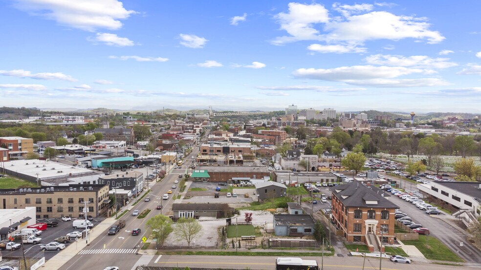 More Photos Of 1013 N Central St, Knoxville Warehouse For Sale