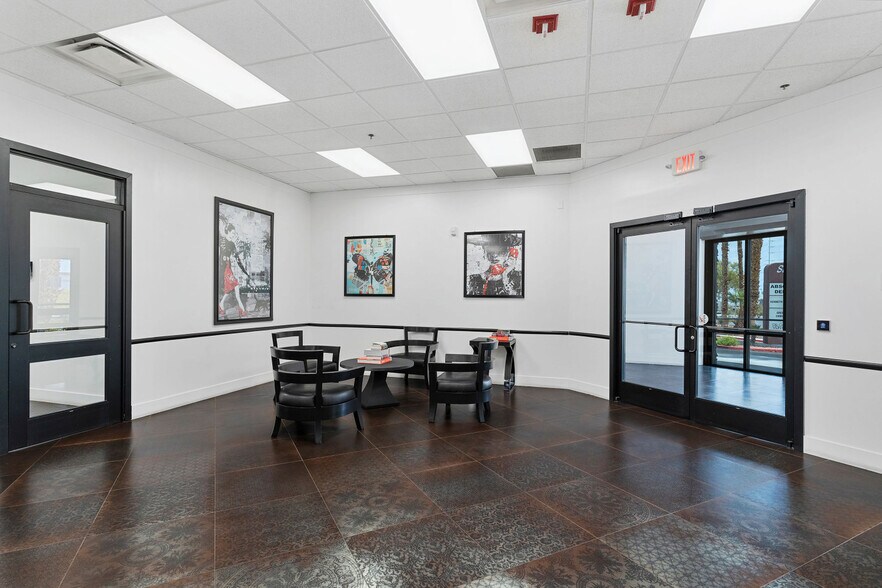 More Photos Of 7580 W Sahara Ave, Las Vegas Medical For Lease