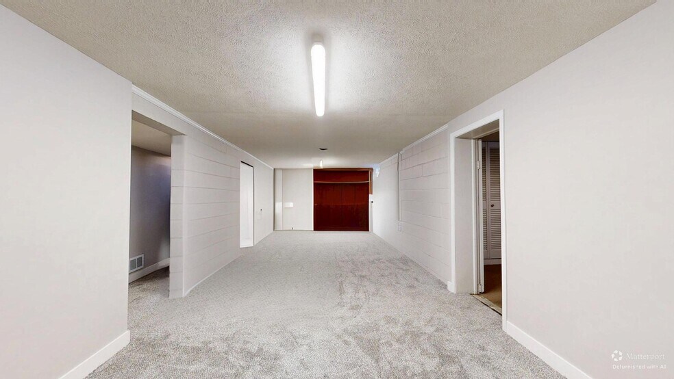 More Photos Of 2951 N 70th St, Lincoln Office For Sale