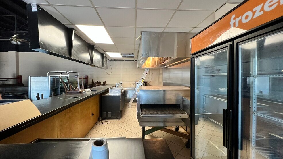 More Photos Of 13012 FM 529 Rd, Houston Restaurant For Lease