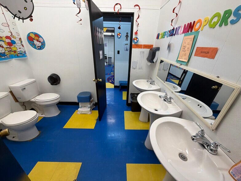 More Photos Of 1816 Hinson Loop Rd, Little Rock Daycare Center For Sale