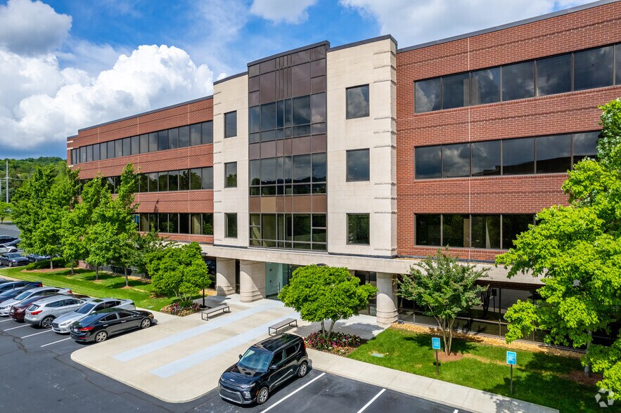 More Photos Of 5410 Maryland Way, Brentwood Unknown For Lease