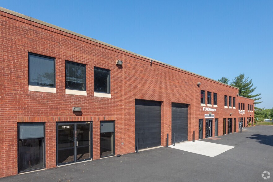 More Photos Of 1319 Shepard Dr, Sterling Light Distribution For Lease