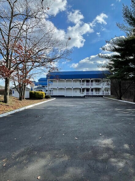 More Photos Of 633 White Horse Pike, Absecon Hotel For Sale