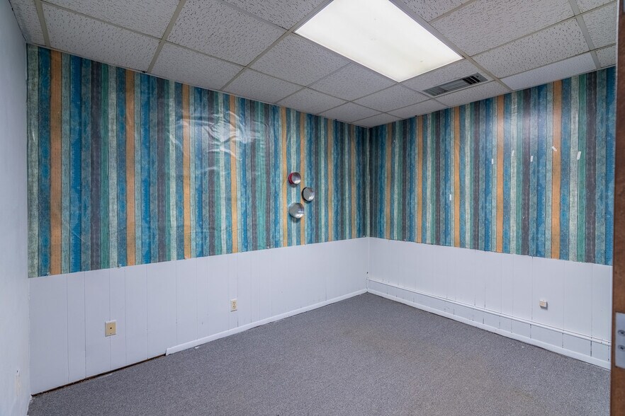 More Photos Of 411 S State St, Fairmont Light Distribution For Sale