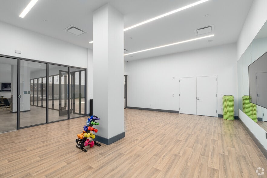 More Photos Of 570 N 5th St, Philadelphia Apartments For Lease