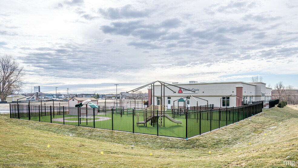 More Photos Of 5951 Labeaux NE ave, Albertville General Retail For Sale