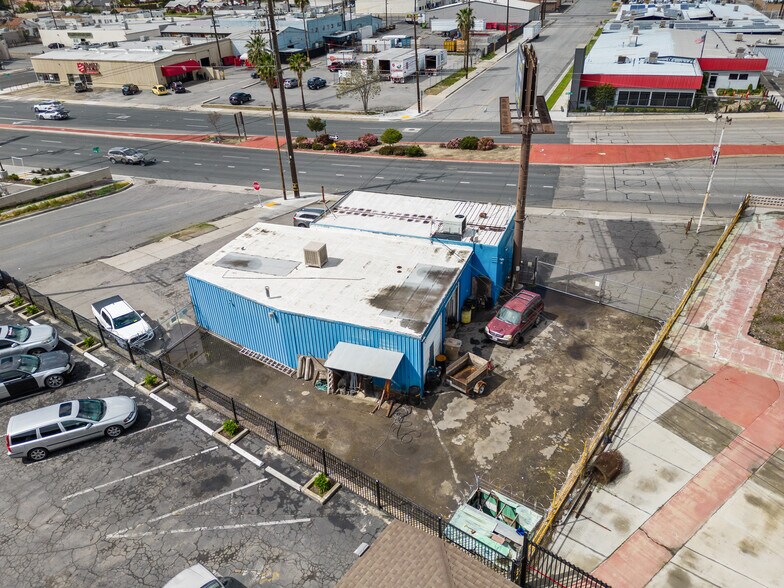 More Photos Of 2000 Union Ave, Bakersfield Auto Repair For Sale