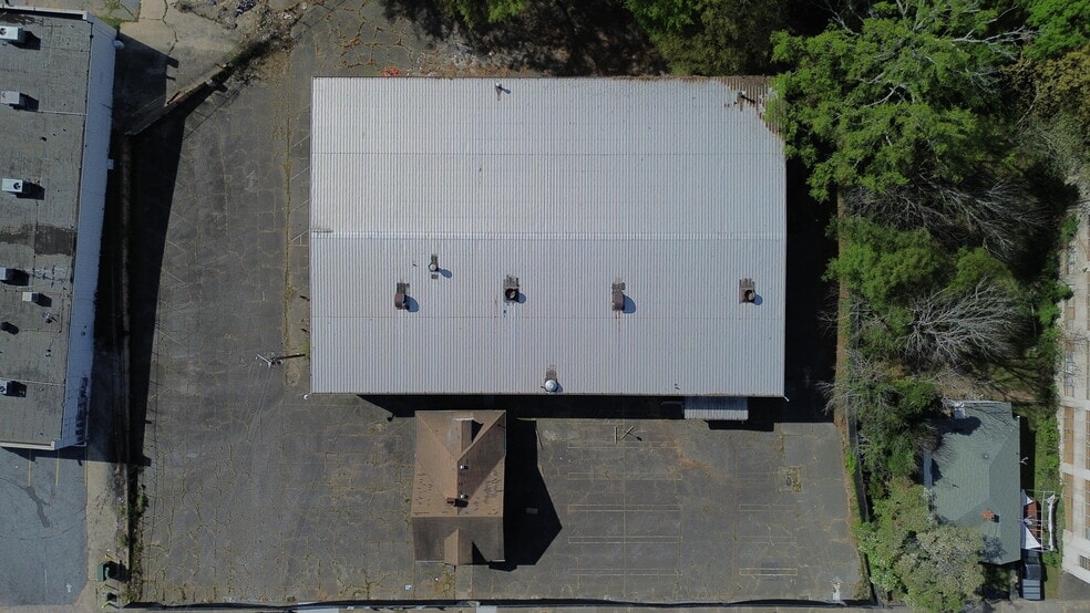 More Photos Of 1290 Knotts Ave, East Point Theater Concert Hall For Sale