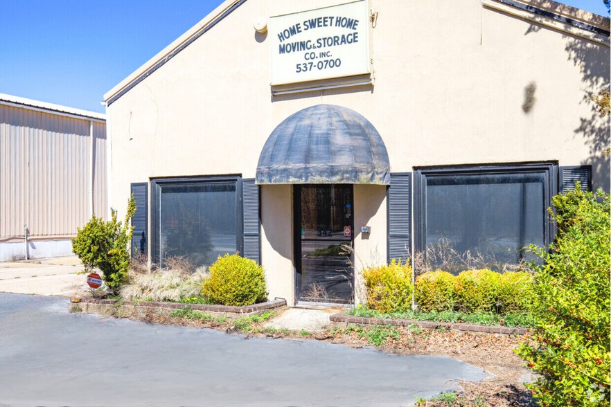 More Photos Of 342 Montauk Hwy, Wainscott Warehouse For Sale