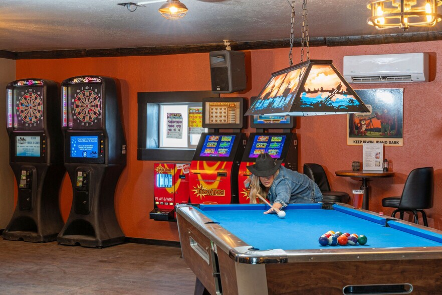 More Photos Of 3449 Swan Valley hwy, Irwin Bar For Sale