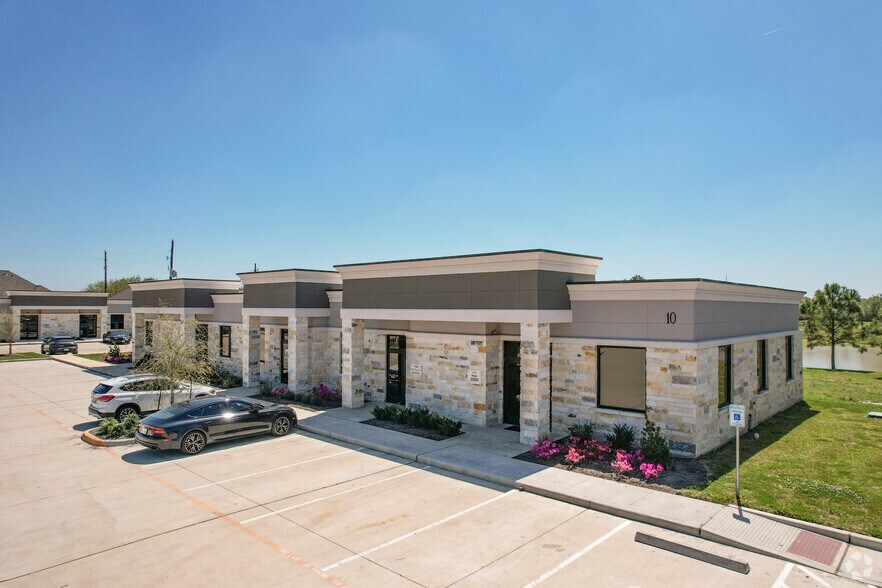 More Photos Of 3129 Kingsley Dr, Pearland Medical For Sale