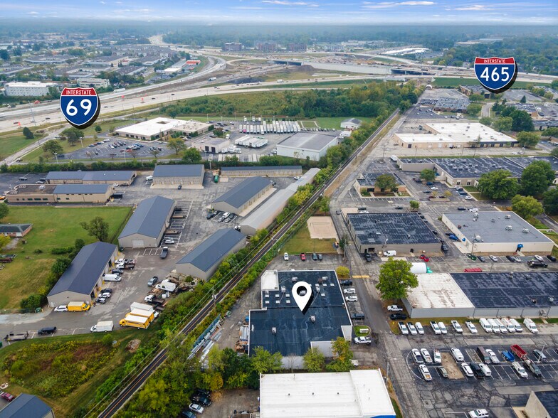 More Photos Of 8035 Craig St, Indianapolis Light Distribution For Lease