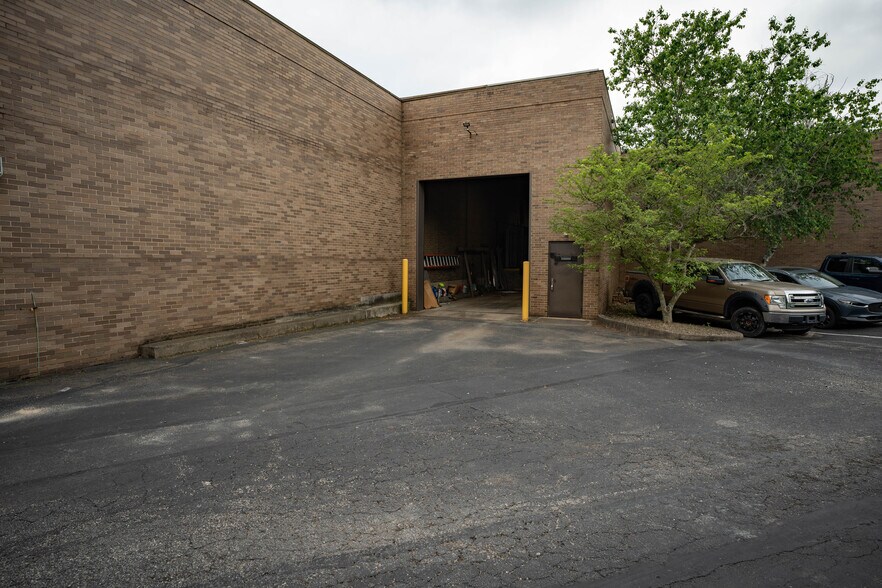 More Photos Of 310 Alpha Dr, Pittsburgh Research And Development For Sale