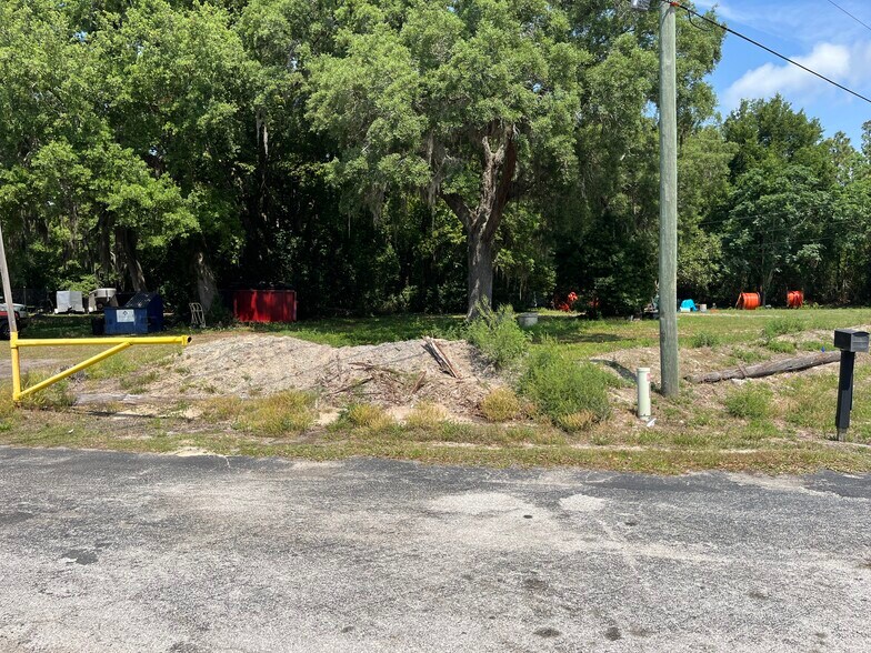 More Photos Of 6076 N Orange Blossom Trl, Mount Dora Auto Repair For Sale