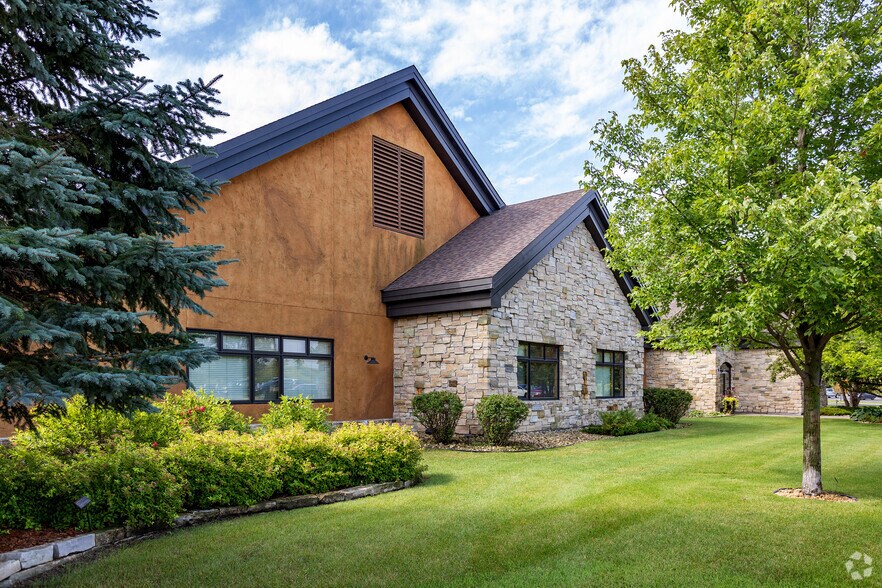 More Photos Of 1920 Turning Leaf Ln SW, Alexandria Warehouse For Lease