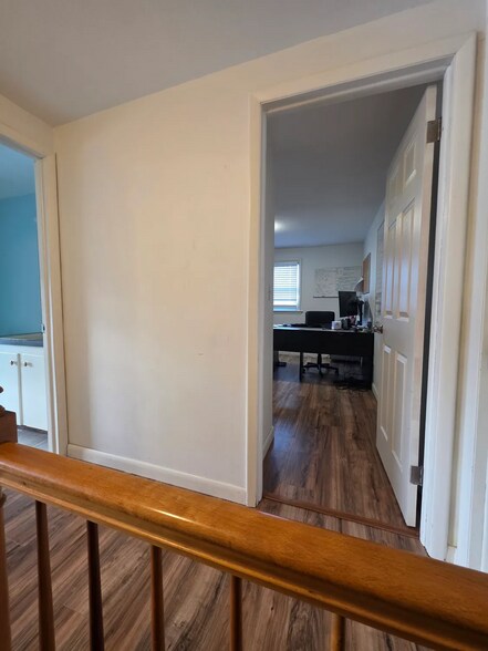 More Photos Of 6864 E Genesee St, Fayetteville Office Residential For Lease